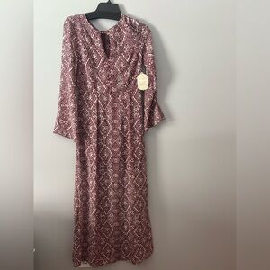 NWT Altar’d State maxi dress. Size small maroon/white. Sheer with liner.